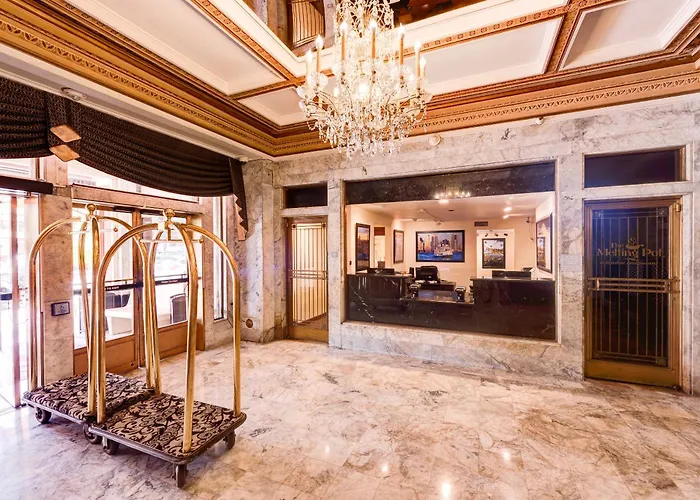 Gaslamp Plaza Suites